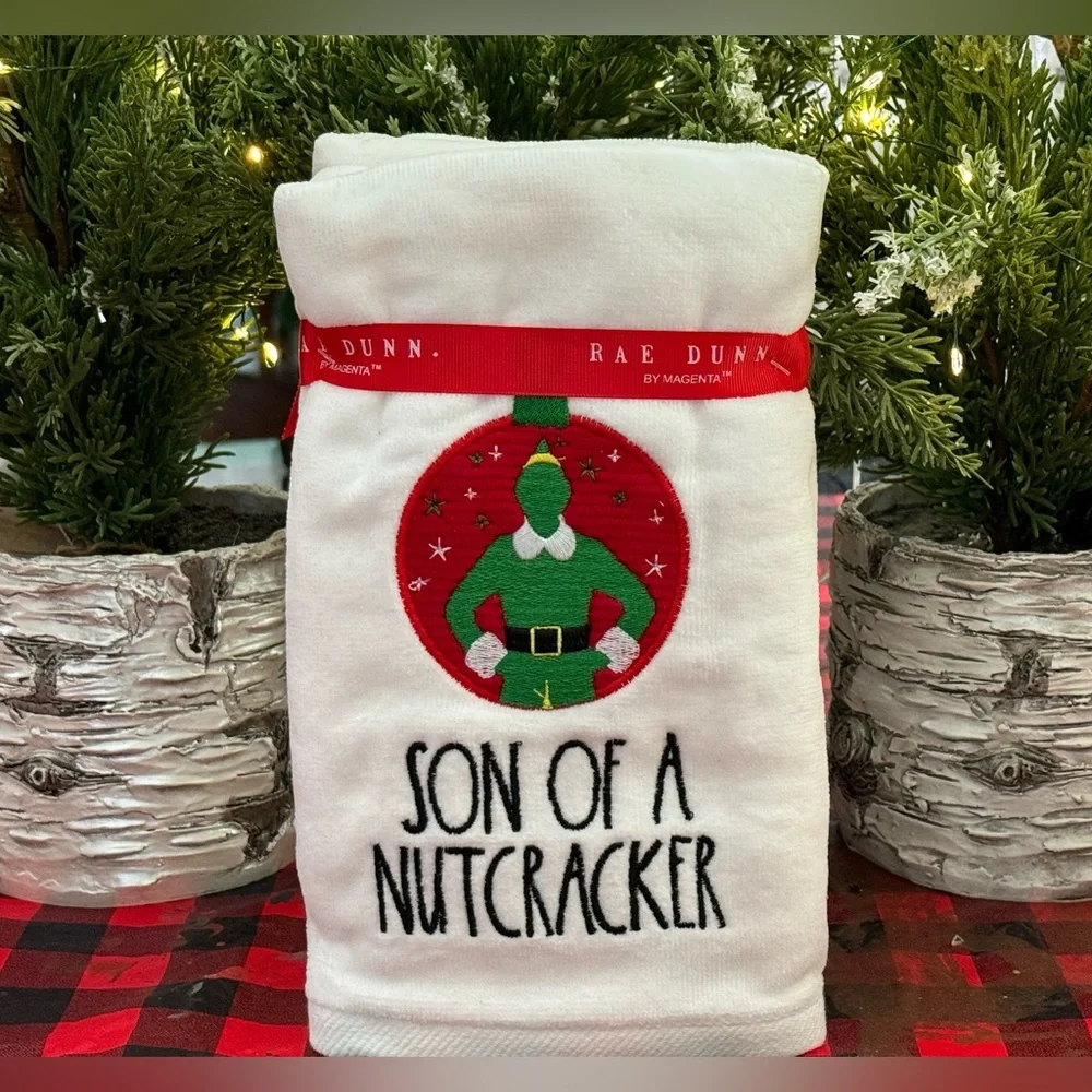✨ Brand NEW w/Tags Rae Dunn elf SON OF A NUTCRACKER Hand Towel Set ✨